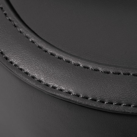 The threads are waxed, flat, 150d/16, 0.8 mm, 50 ± 2 m, the color is gray-3
