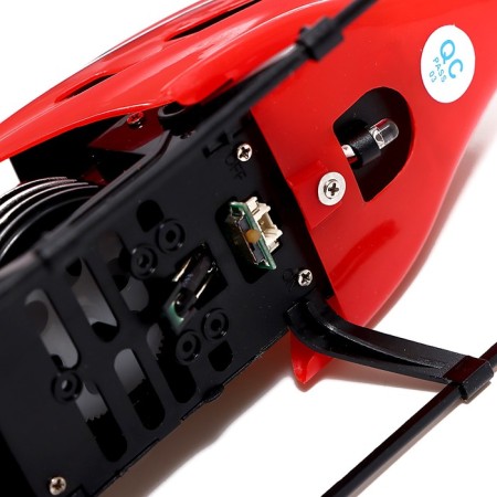 The radio -controlled Pro helicopter is charged from the network, the color is red-3