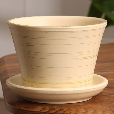 Flower pot "Siena" beige-gold 0.8 liters