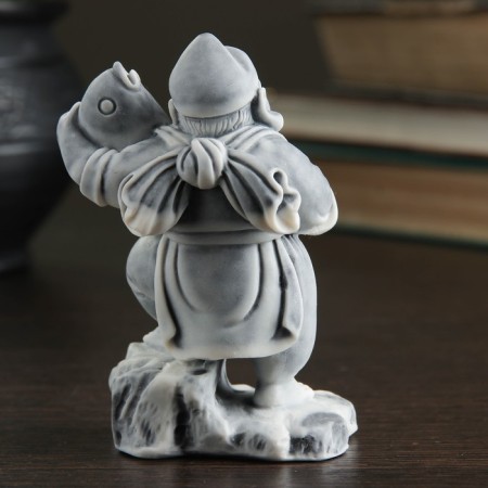 Souvenir "Ebisa with a sacred fish" 9cm-2