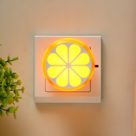 Night Plastic LED 1W "Citrus" 6.5x6.5x3.5 cm Risalux-1