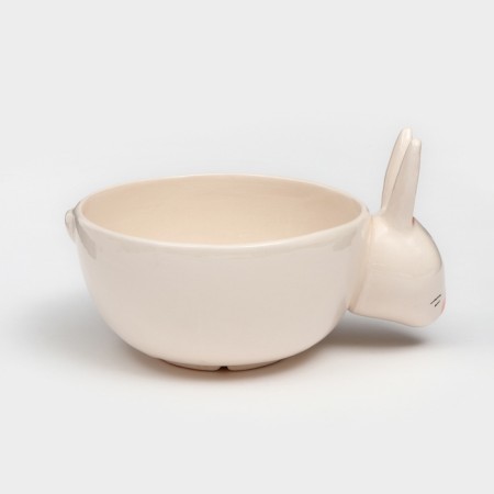 The plate is deep "bunny", white, ceramics, d = 18 cm, 1.6 l, Iran-3