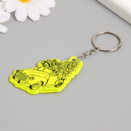 A keychain plastic reflective "pickup with a Christmas tree and gifts" 5x, 8 cm-1