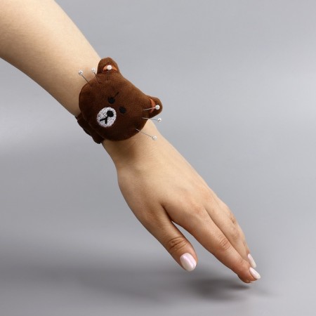 A needle on the Bear Brake, 23 × 6.5 cm, dark brown color-3