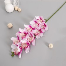 Artificial flowers 