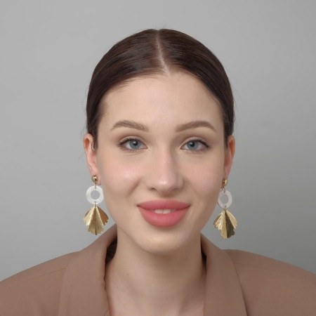Earrings with pearl "sia" leaflet, white color in gold-2