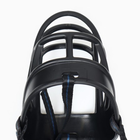 Muzzle for dogs No. 6 with a tripartite strap, rubber, DN 13 cm, ohm 41 cm, black-6