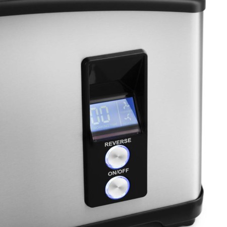 Electric meat grinder KitFort KT-2105, 1800 W, 0.75 kg/min, 5 nozzles, reverse, silver.-1