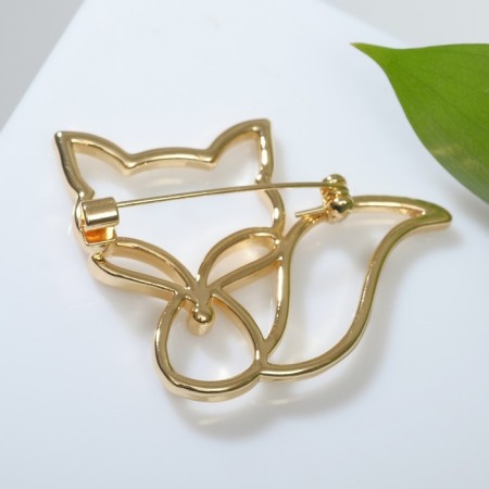 Brooch "Fox" contour, color gold-1
