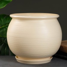 Flower pot 