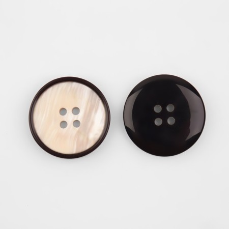 Button, 4 punctures, d = 27 mm, beige color-2