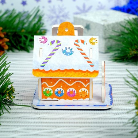3D designer-suspension "Gingerbread house"-2