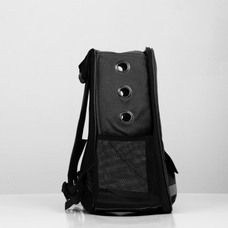 A backpack for carrying animals with a viewing window, black-2