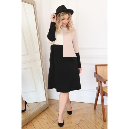 Women's dress, size 60-18