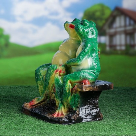 Garden figure "Two frogs on a bench" 21x29x35cm mix-1