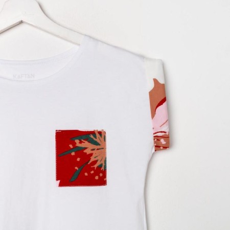 Women's T -shirt with KAFTAN Pocket "Flowers" p. 40-42-7