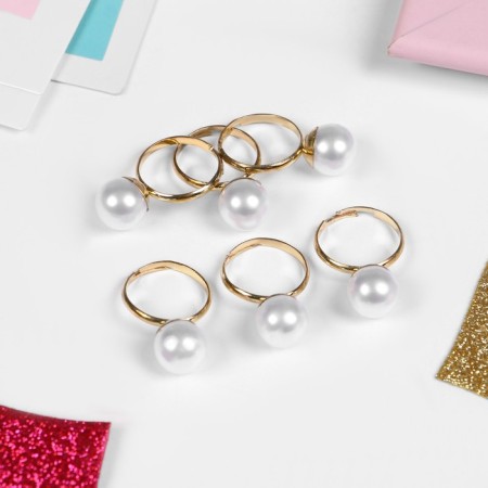 Baby "chosen" beads, like a mother, the color is white in gold, dimensionless