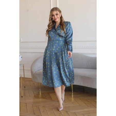 Women's dress, size 52