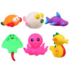 A set of rubber toys for the bathtub 