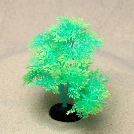 The plant is artificial aquarium, luminous, 15 cm, green-1