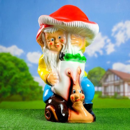 Garden figure "Dwarf under the mushroom" 35x37x70cm