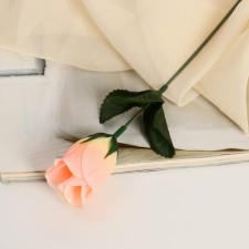 Artificial flowers 