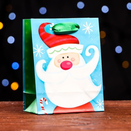 Laminated "Grandfather Frost" 11.5 x 14.5 x 6 cm