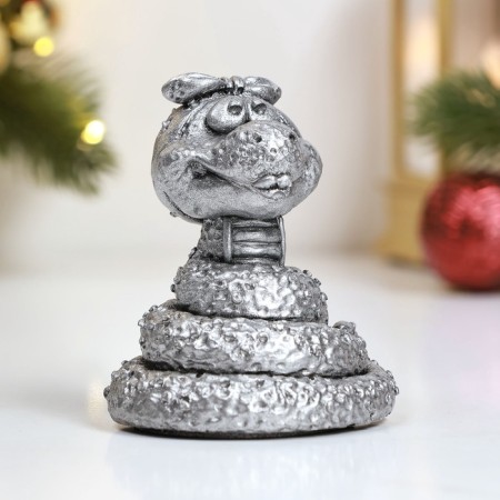Figure "Snake-housewife" 8.5x7x7cm, silver