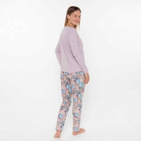 The kit is women's home (longshille/pants), pink color, size 54-1