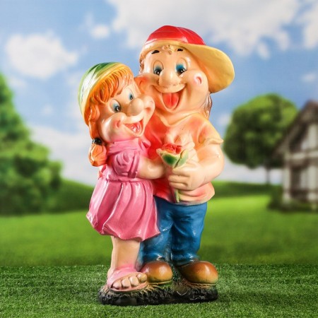 Garden figure "Boy with a girl" average 21x23x48cm mix