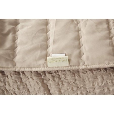 A set with a bedspread "Irma", size 230x250 cm, 50x70 cm - 2 pcs, beige color-1
