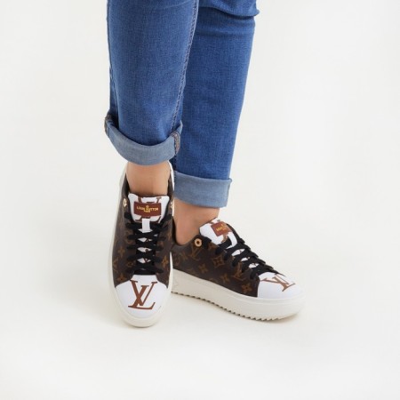 Women's sneakers, dark brown color, size 38-1