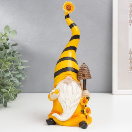Polystone souvenir "Dwarf with a mushroom in a yellow striped cap" 25x11.5 cm