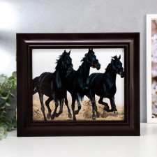 Key of the Black Horses Venge 26x31x4.5 cm