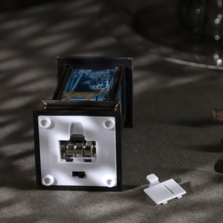 LED figure "Lantern with a deer" 5.5 × 13 × 5.5 cm, plastic, batteries AG13x3, glow warm white-2
