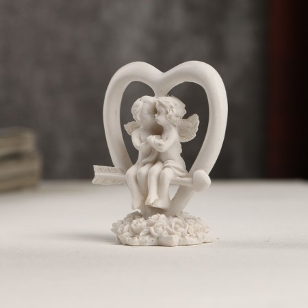 Polystone souvenir "Angels in the heart" 6x5.5x3 cm-1