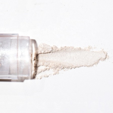 Highlighter flickering for the face and body shade # 4-3