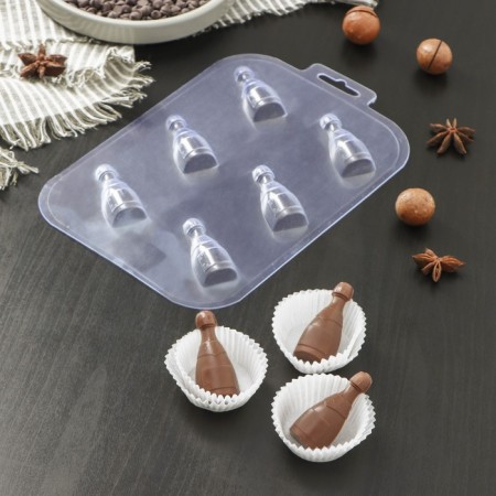 Cland and sweets form is plastic “mini champagne”, cell size 5 × 2.3 cm, color transparent color