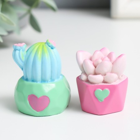 Polystone souvenir "Cactus in a pot" MIX 4x2.5x3 cm-1