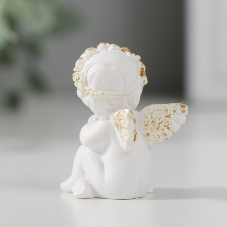 Souvenir Polystone "Angel with handles on the knees sits" White with gold 4x3x2 cm-2