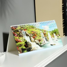 Desktop calendar, house with the 