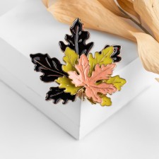 Brooch 