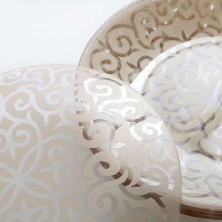 A set of plates "Vostok", 7 objects: D = 30 cm - 1 pc, d = 20 cm - 6 pcs, the color of the gold-1