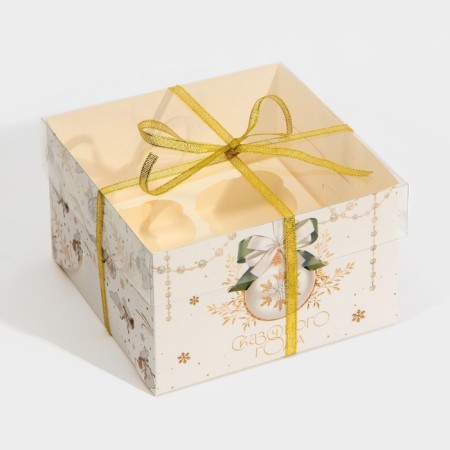 The box for the “white-golden” cupcake, 16 x 16 x 10 cm, New Year-1