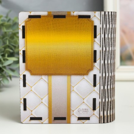 Casket-Knig "March 8. Gold" 14 cm-4
