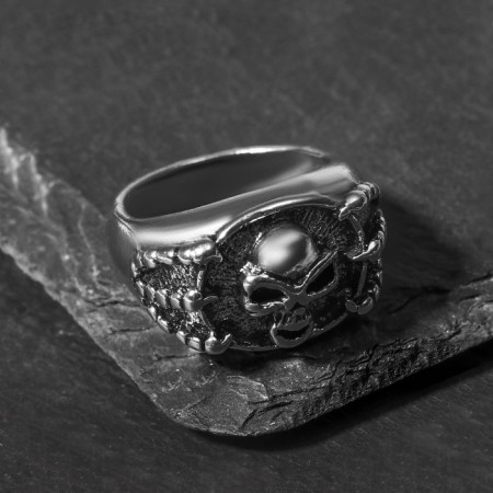Ring "Right" Skull and Claws, Color Black Silver, 18 size-4