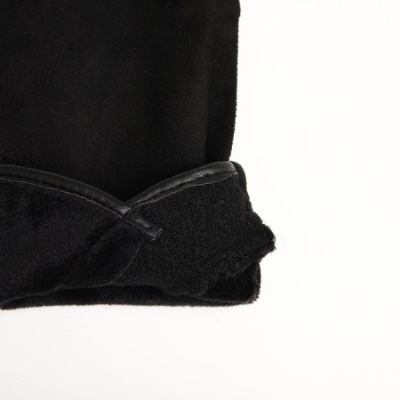 Gloves are female, dimensionless, without insulation, black color-3