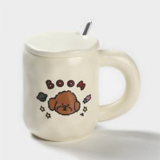 Ceramic mug with a spoon 