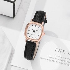 Women's watch, 2.5 x 2.5 cm, gold