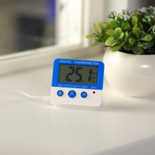 Thermometer LTR-13, electronic, remote sensor 90 cm, white